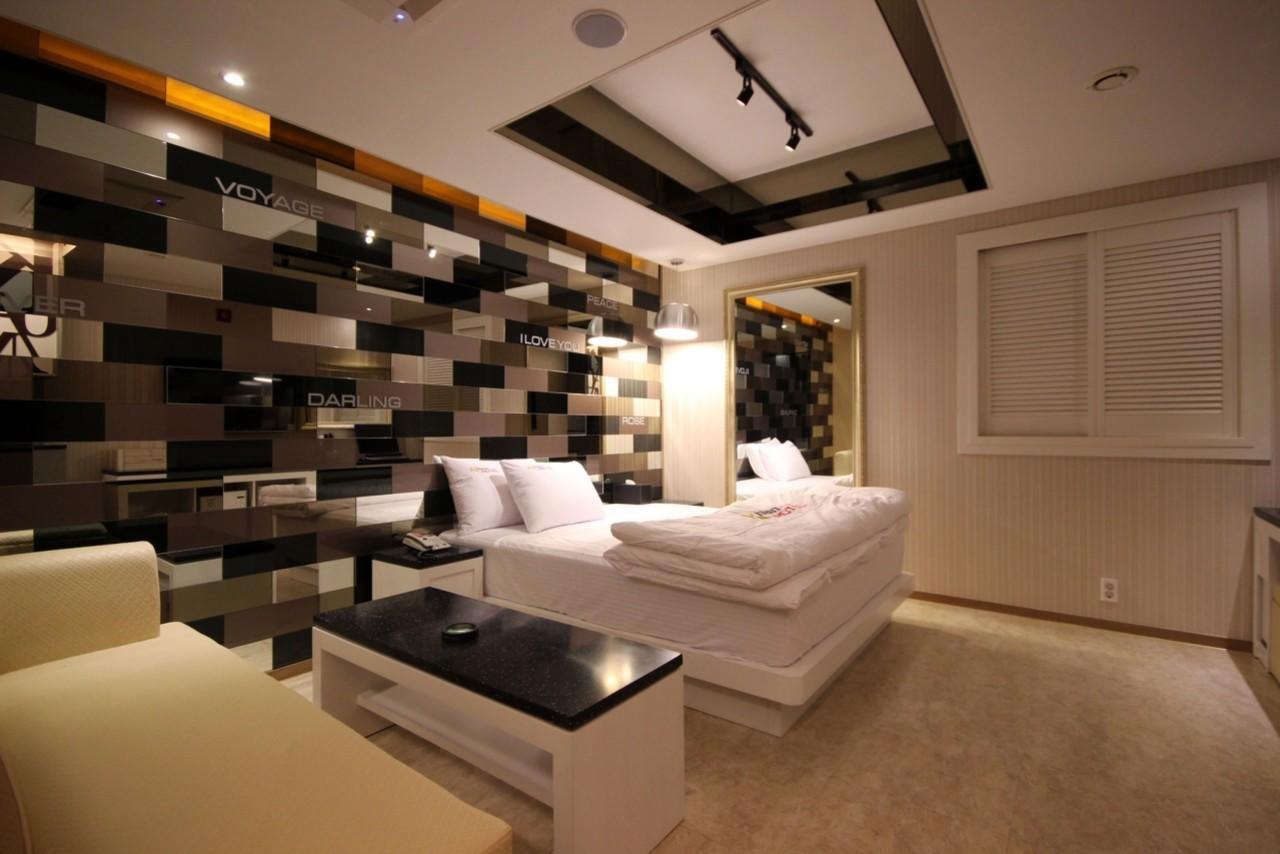 Khan Motel Тегу Екстериор снимка