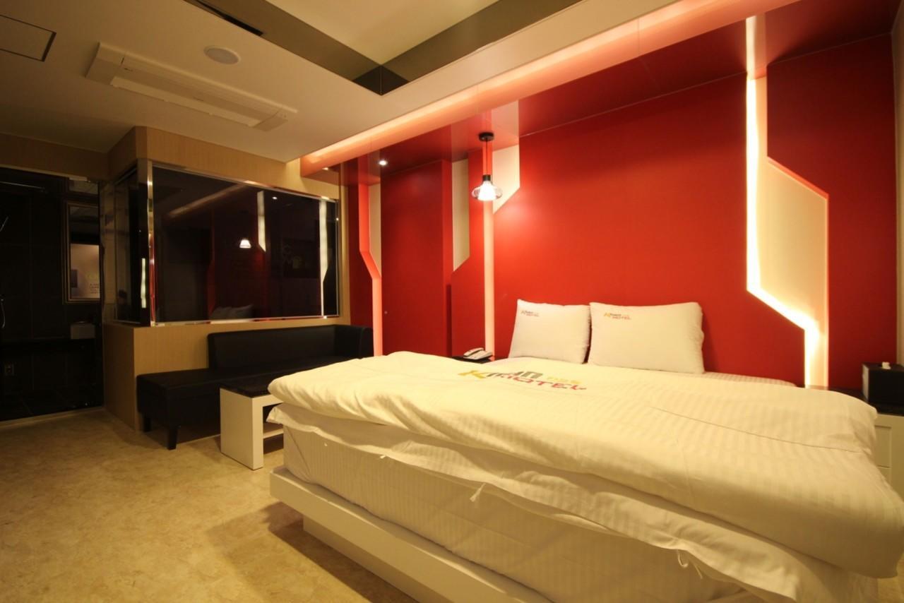 Khan Motel Тегу Екстериор снимка