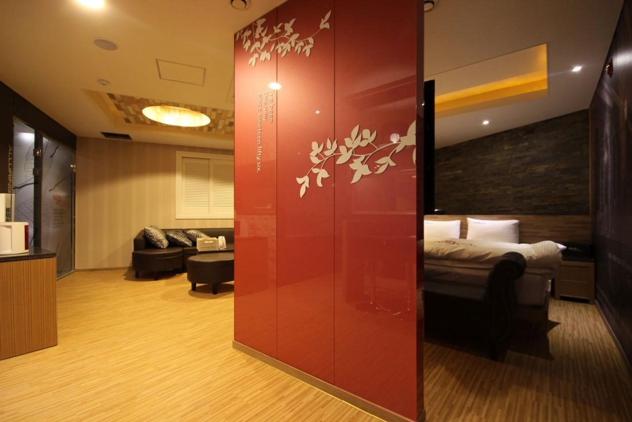 Khan Motel Тегу Екстериор снимка