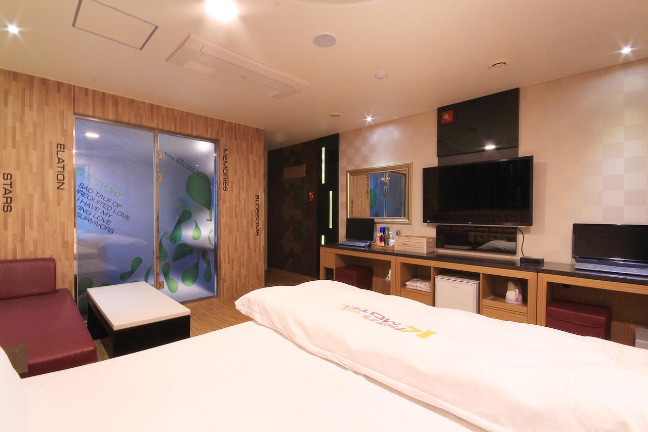 Khan Motel Тегу Екстериор снимка