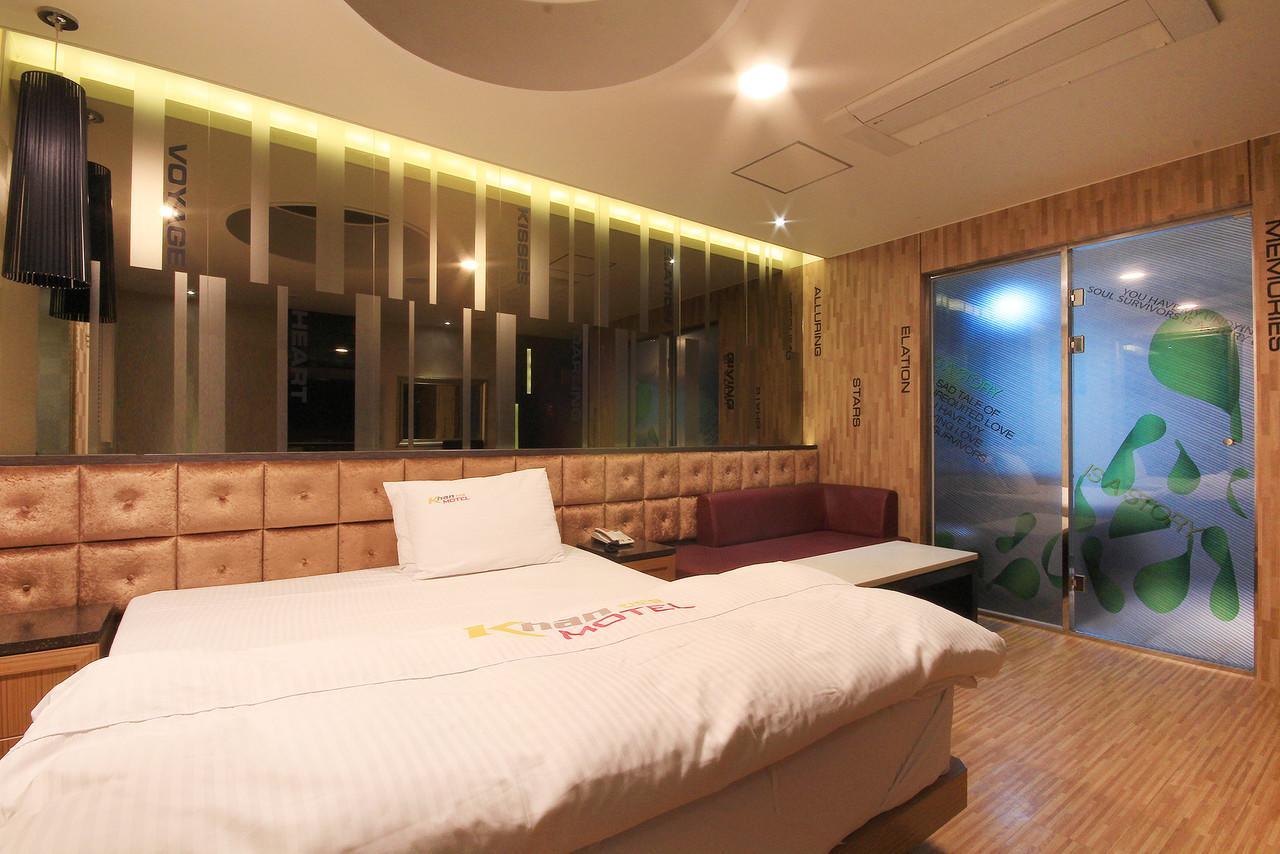 Khan Motel Тегу Екстериор снимка